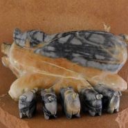 Zuni carved sow & piglets